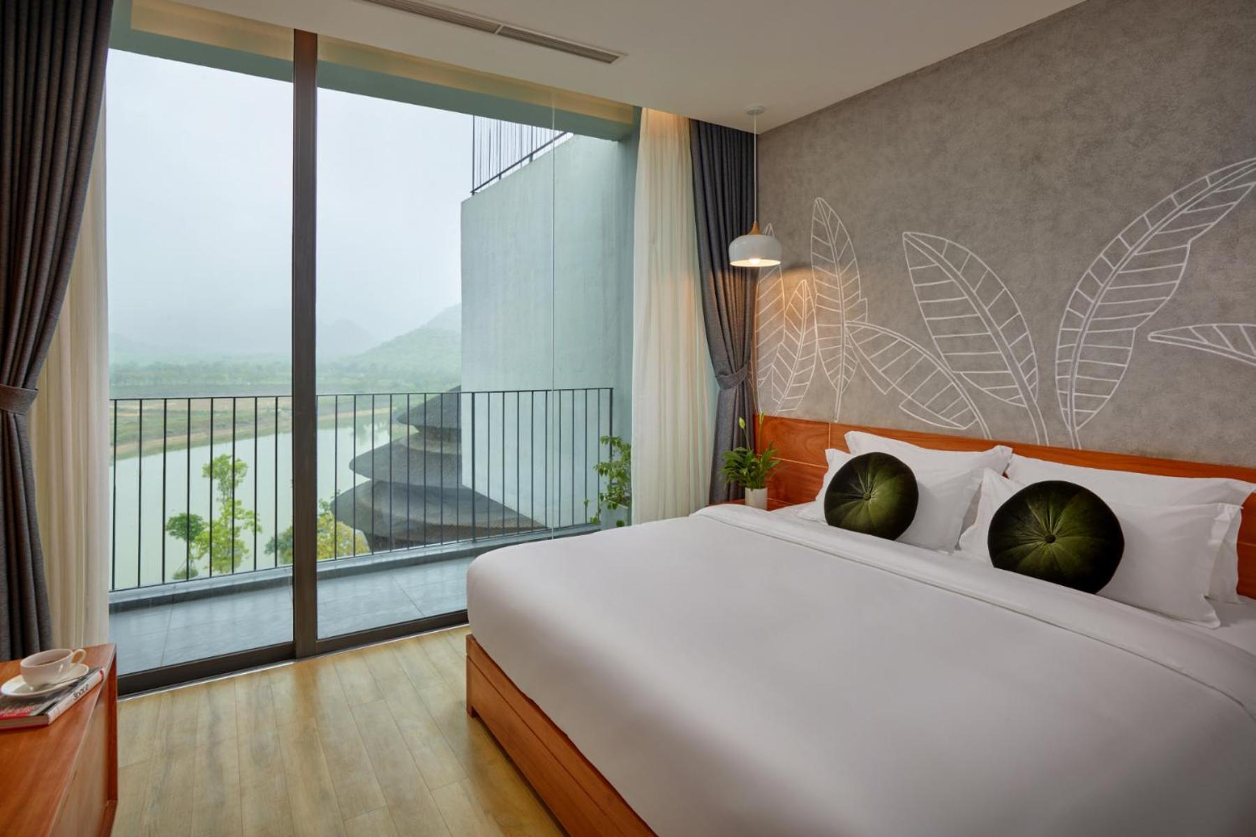 Wyndham Grand Vedana Ninh Binh Resort Exterior photo